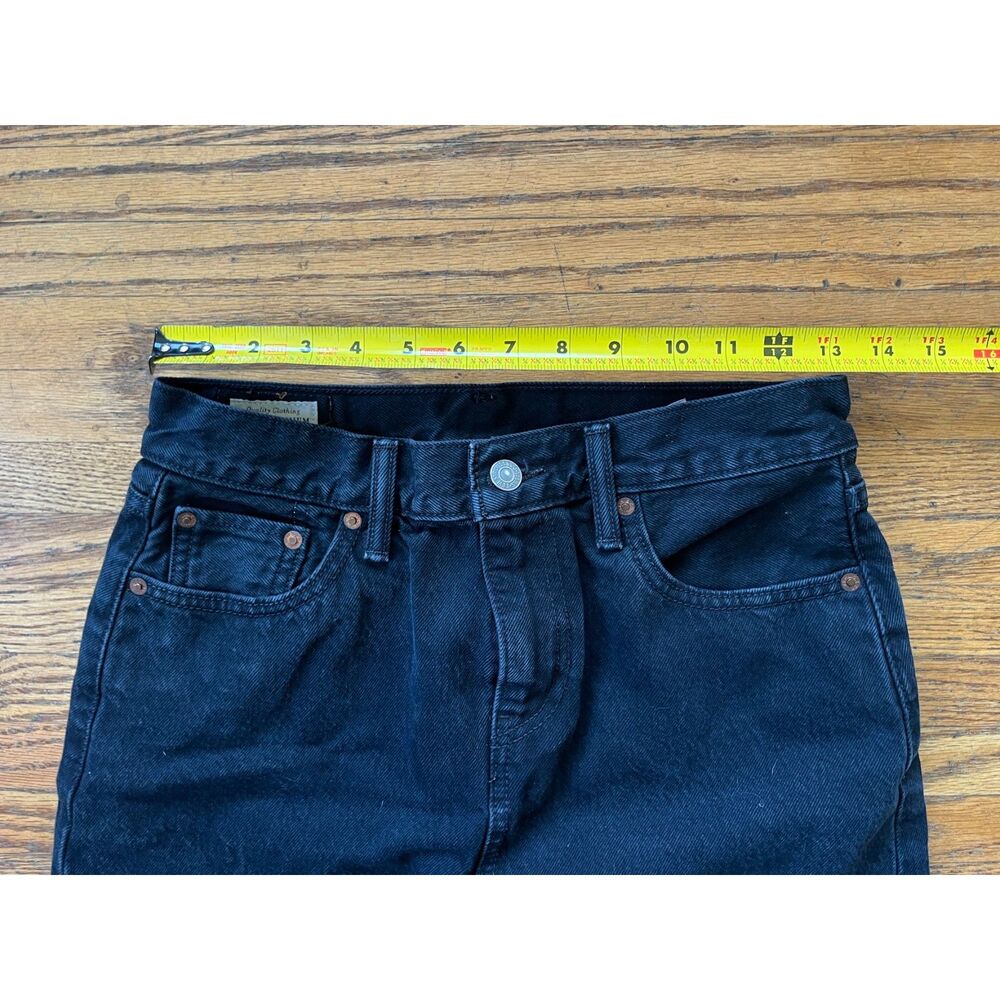 Vintage Levi's Black Fray Hem Denim Skirt  Women's Size 26 - Picture 8 of 9